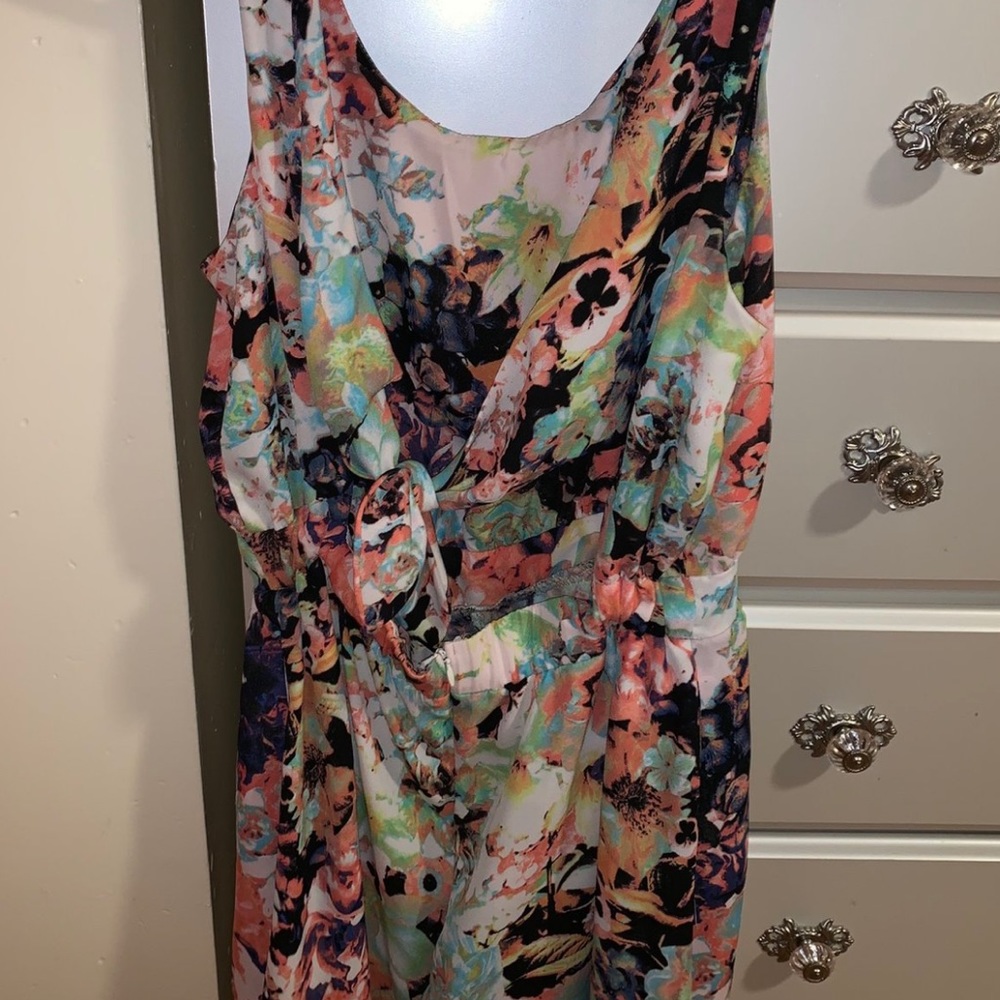 Romper - Picture 3 of 4